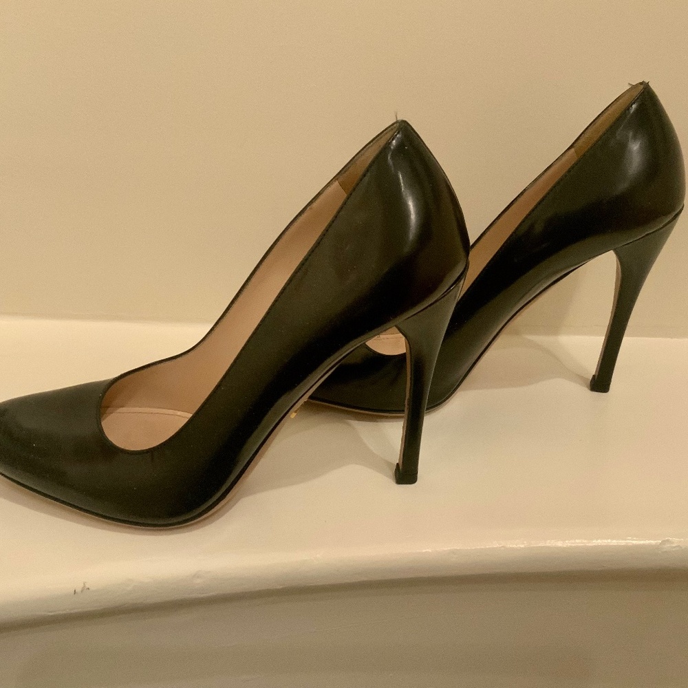 Prada pumps, black leather size 37.5